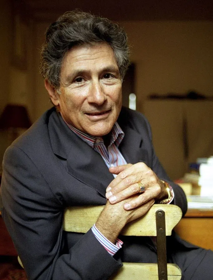 文化批评理论家萨伊德自幼学习钢琴，也是知名的乐评人。（互联网）