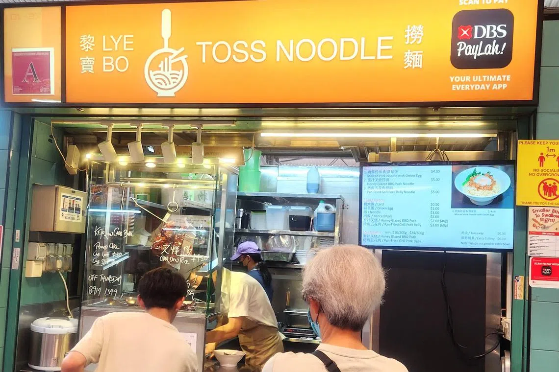 黎宝捞面的摊位整体简约摩登。（陈爱薇摄）