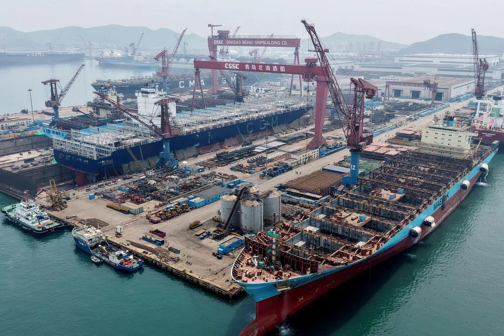 中国政府顾问呼吁解决经济失衡问题