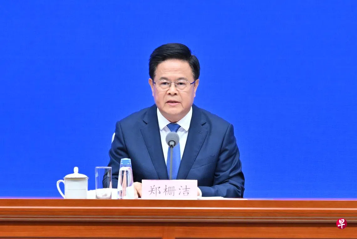 郑栅洁：中国经济总量今年可达140万亿元人民币| 联合早报