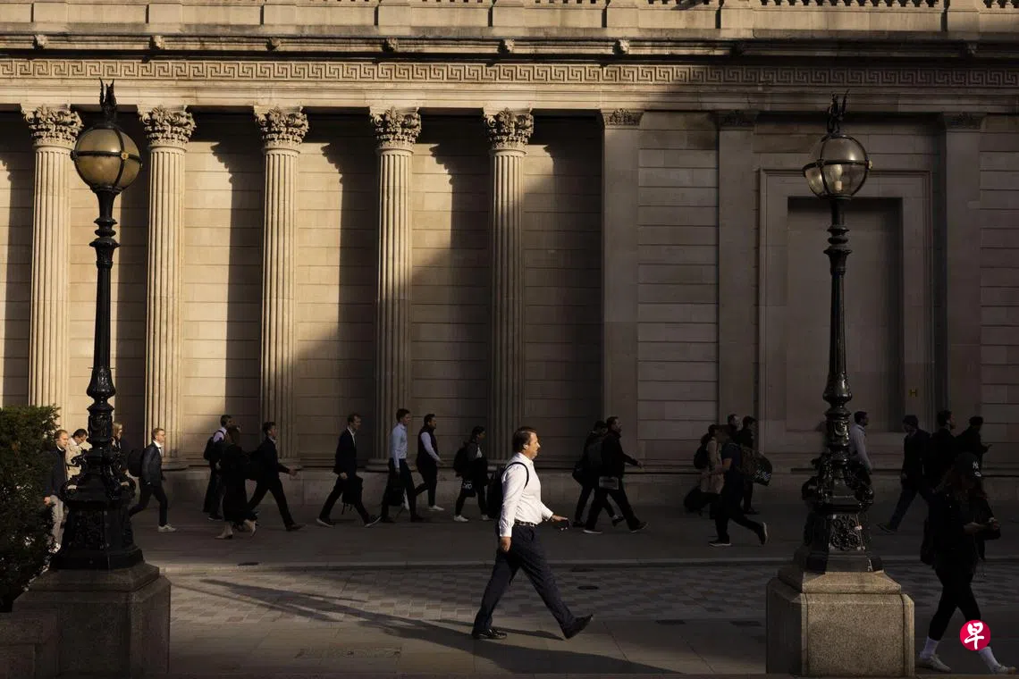 英国最新经济数据出炉工党政府面临新压力| 联合早报