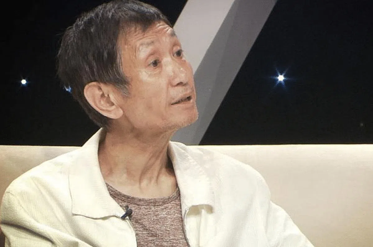 毛晓彤生父上节目爆料女儿是娱乐圈的“不孝女”，称女儿身价过亿却不愿赡养自己。（图/互联网）