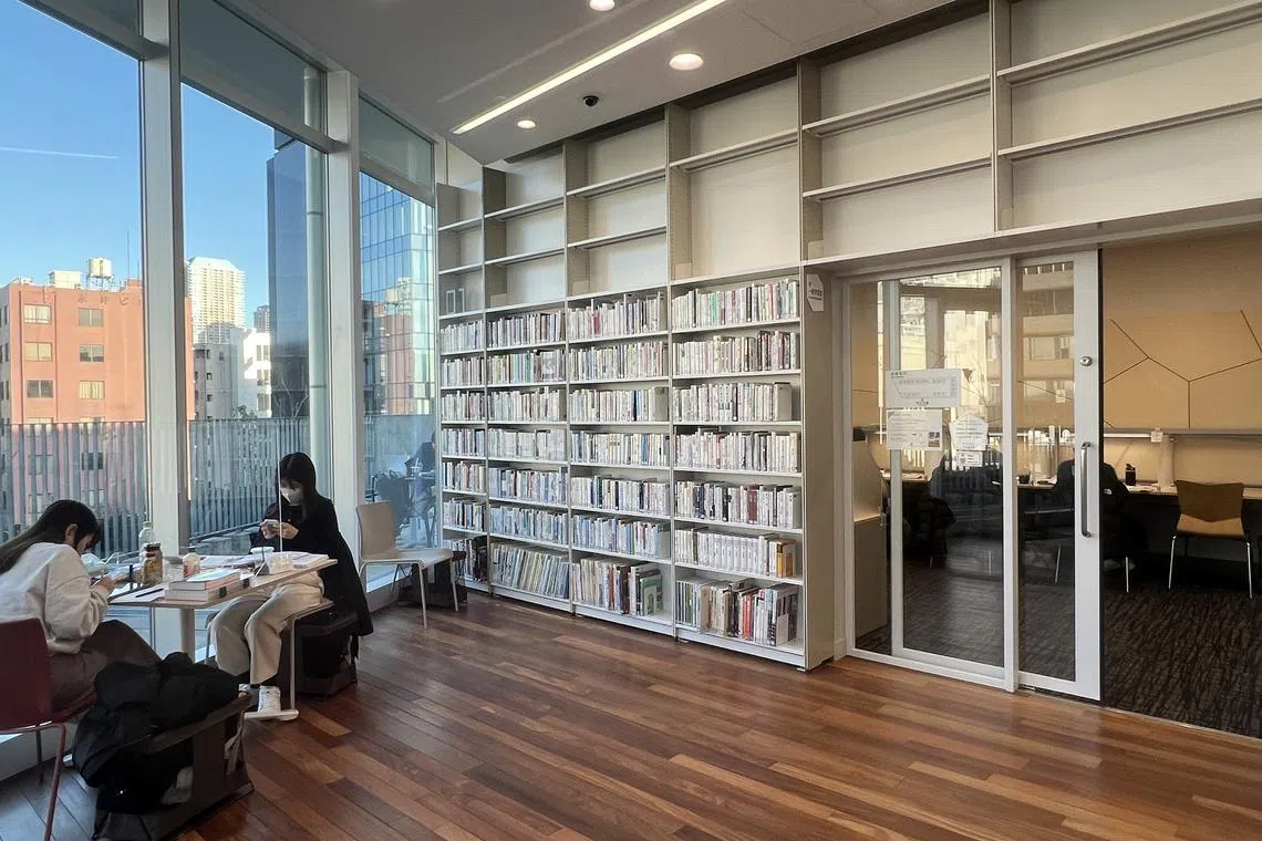 这里不仅是一座图书馆，更是一处多功能的文化综合体。（叶孝忠摄）