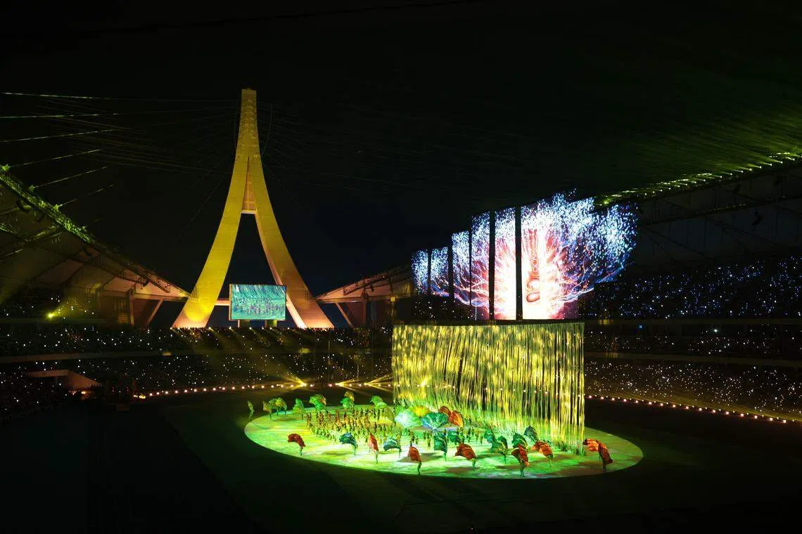 开幕仪式充满高棉特色。（李冠卫摄）