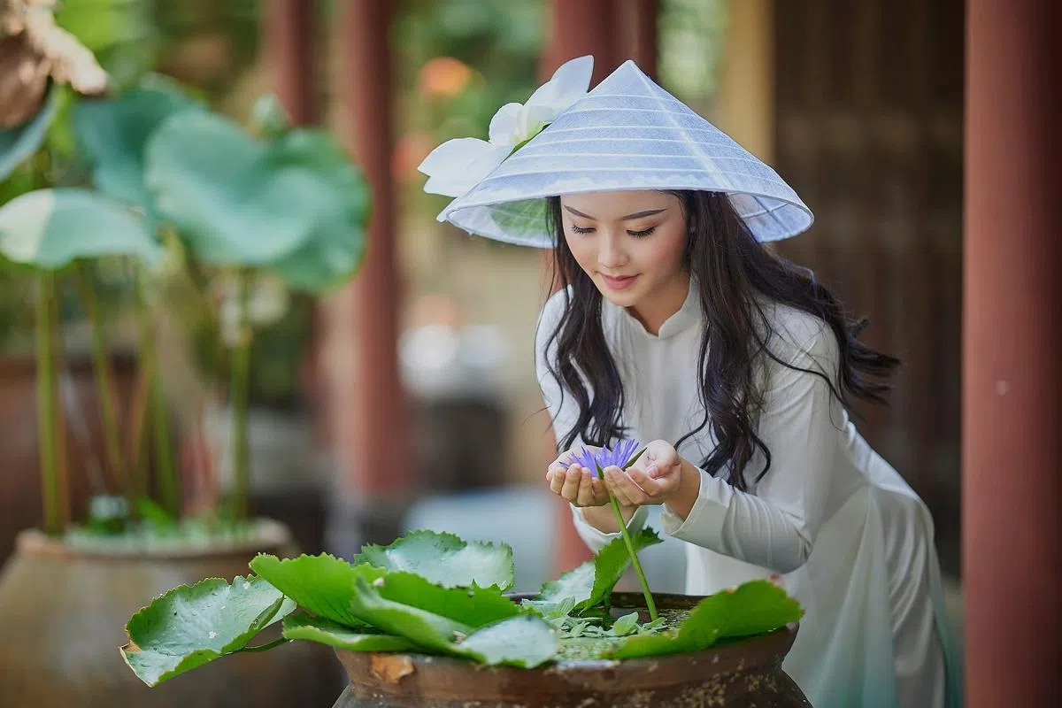 遵守传统习俗的越南人会在大年初一找心地善良的人来“冲年喜”。（取自Pixabay）