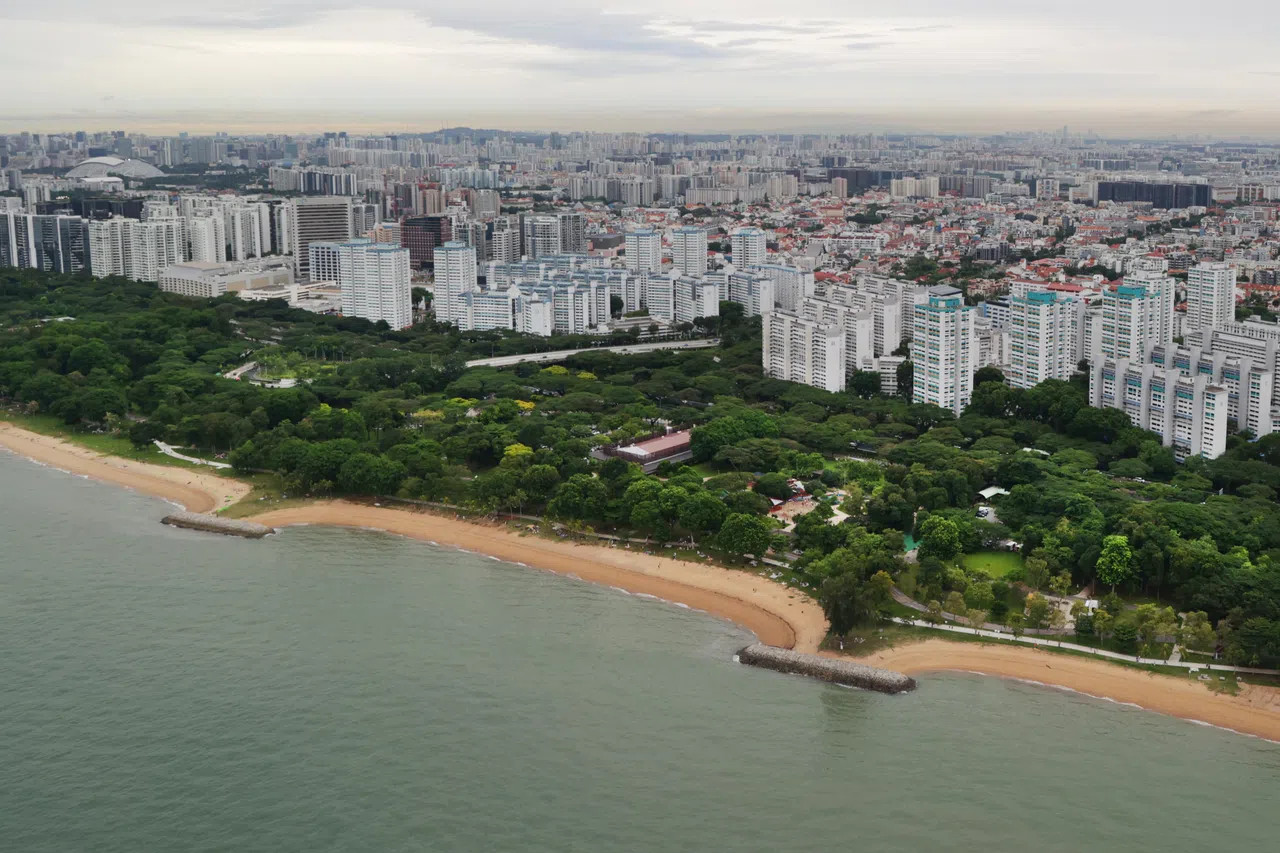永续发展与环境部长傅海燕说，新加坡土地有限，不可能无止境地扩展排水基础建设，而必须在系统层面上加强防洪能力，包括与建筑业主、开发商和广大社区合作。（叶振忠摄）