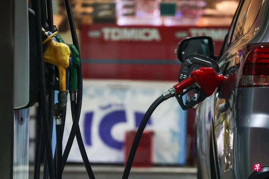 95级汽油价格一律跌破3元| 联合早报
