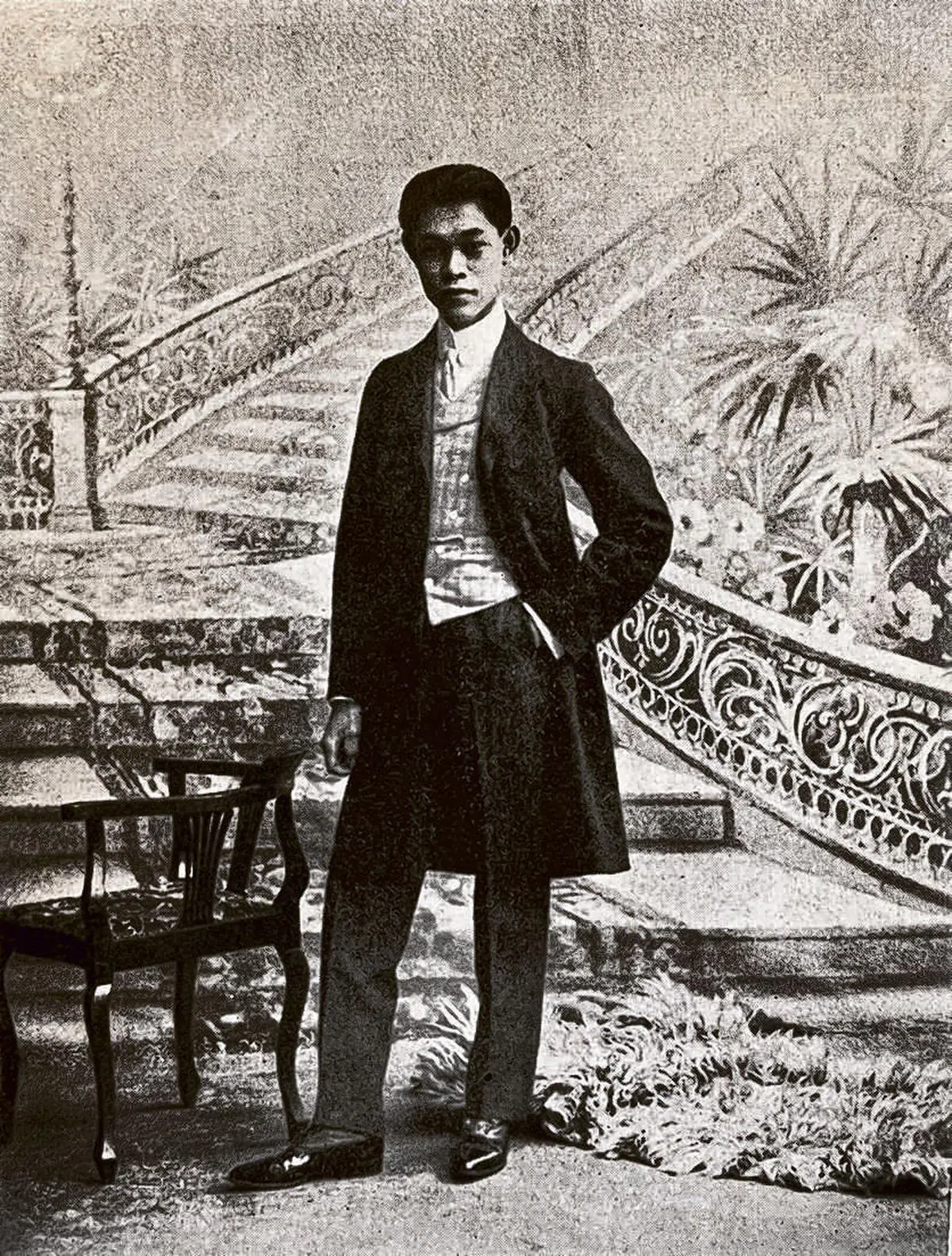 青年时的吴赉熙。 （陈有利提供）