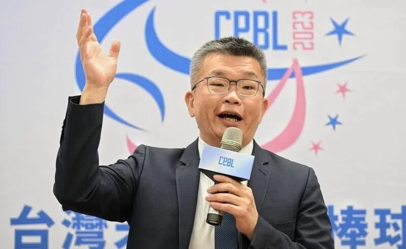 台立法院前副院长蔡其昌与柯建铭争夺民进党立院党团总召