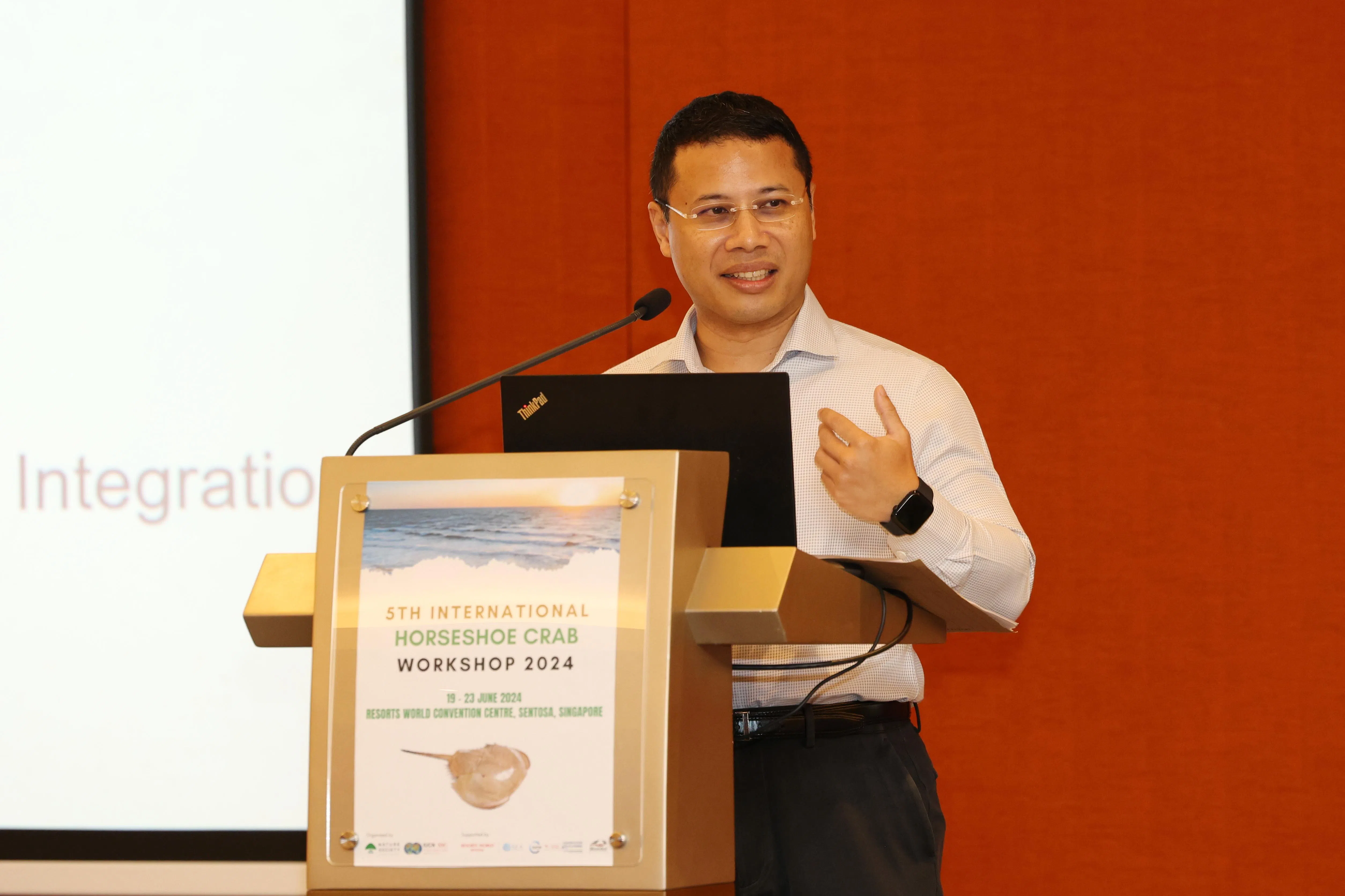 国家发展部长李智陞为研讨会主持开幕仪式，他指出，马蹄蟹是生命力极强的活化石，在栖息地发挥着重要的生态功能。（何家俊摄）