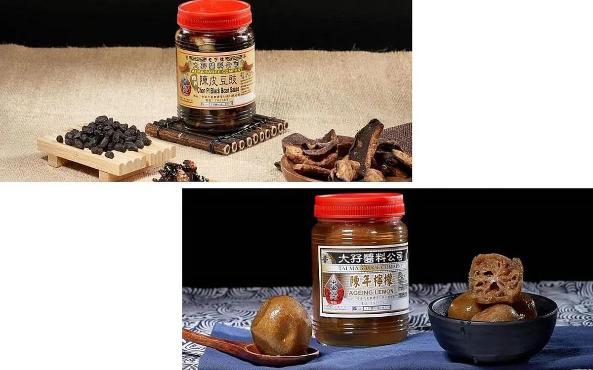 在叶一南眼里，大孖的豆瓣酱（上）和陈年柠檬（下）才是店里的“镇店之宝”。（取自大孖酱料FB网店）