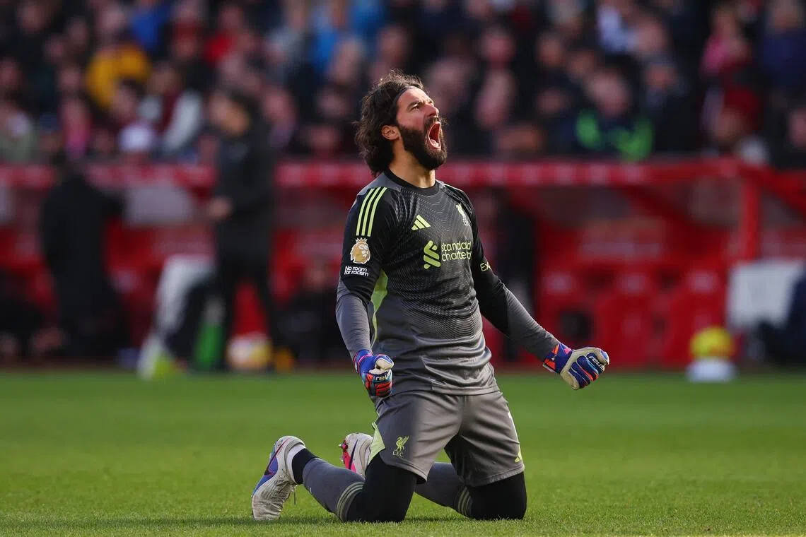 因伤缺席周中欧冠赛的利物浦门将阿利森，本仗有望伤愈归队。（路透社）