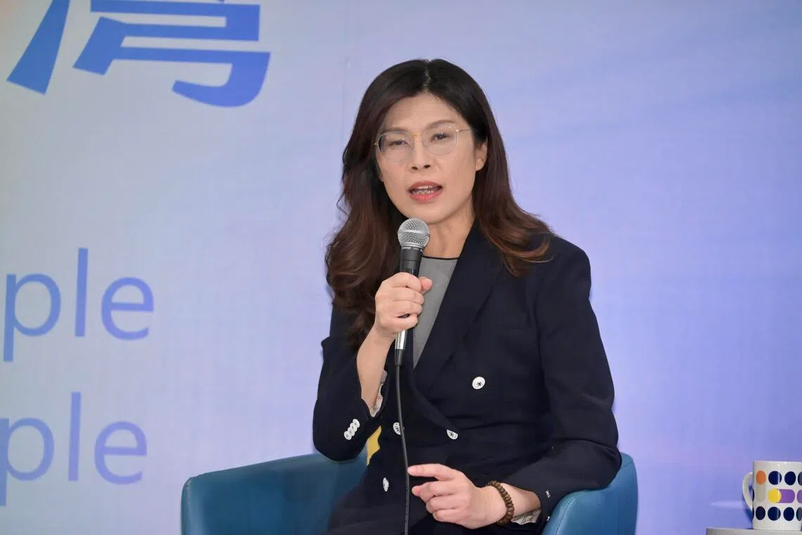 郑丽文谈阻挡军购：赖清德所提数字排挤所有其他需求