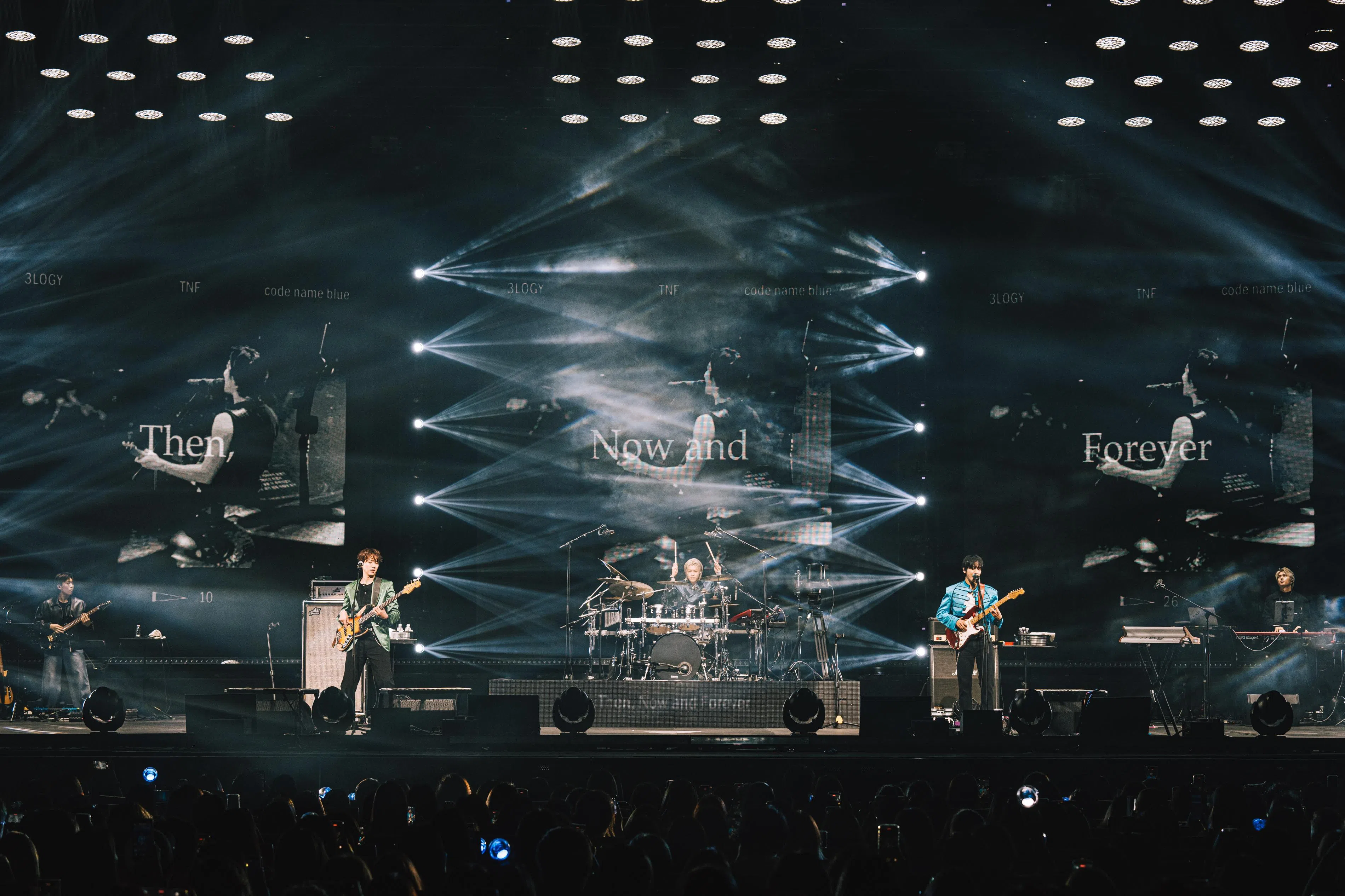 置身演唱会现场让观众深刻体会CNBLUE演出的魅力。（CK Star提供）