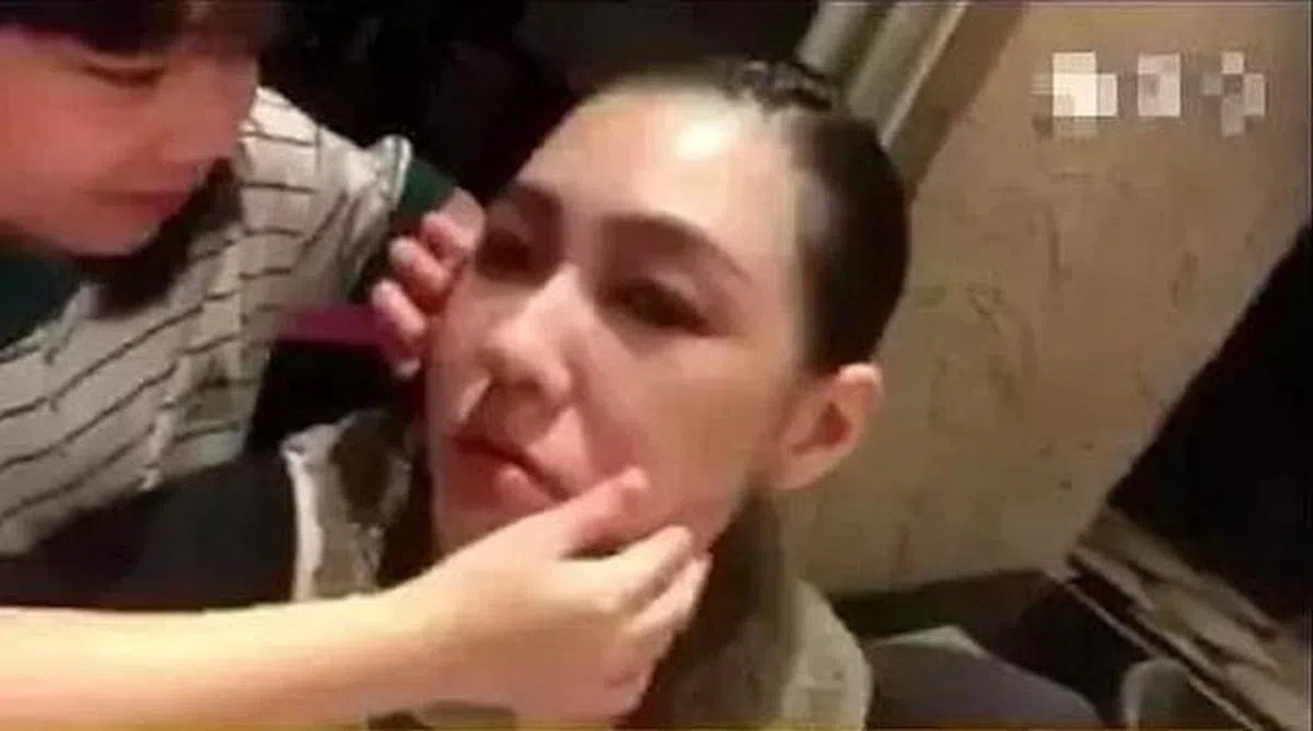 小S据传在直播中被三女儿问起“被打脸”，引发“家暴”传闻。（互联网）