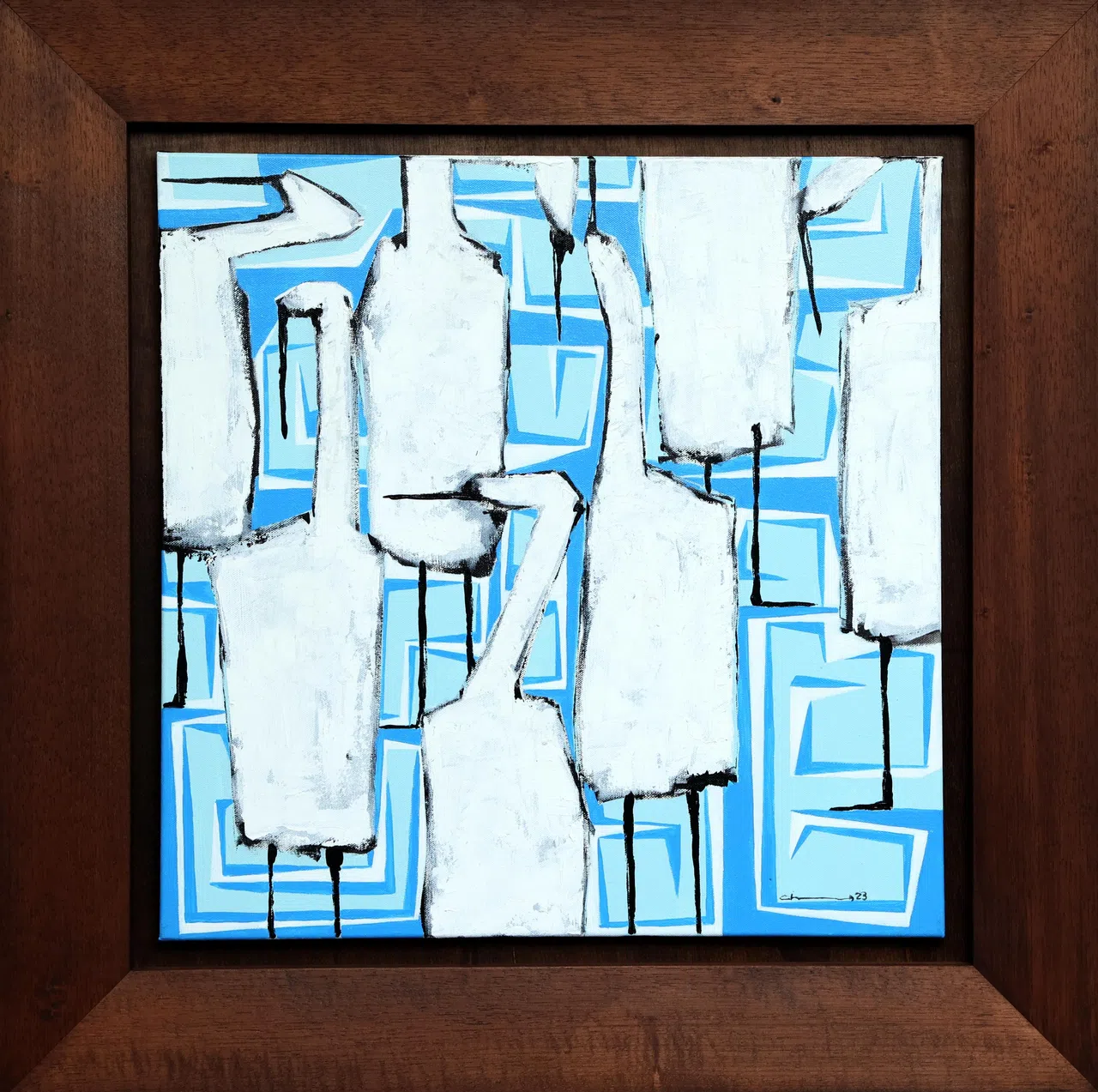 林仰章的鹭鸶油画，造型雄浑，水纹呈几何图形。（龙国雄摄）