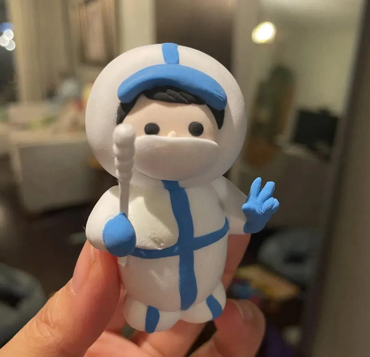 张书嘉用面塑捏的大白外形。（互联网）