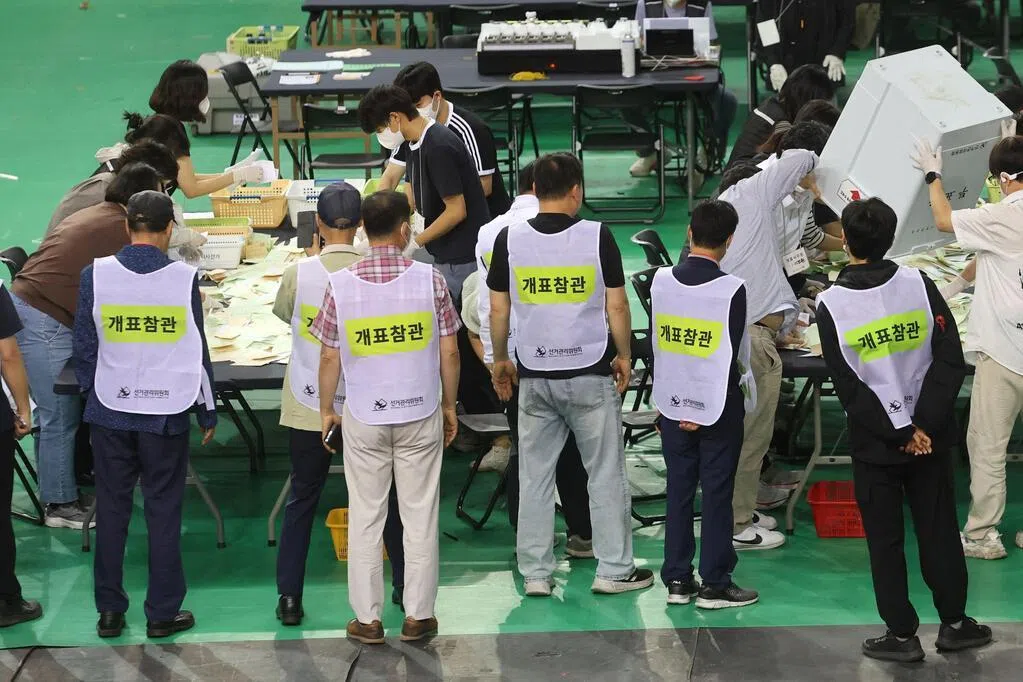 韩国选举委员会主席因选票短缺辞职