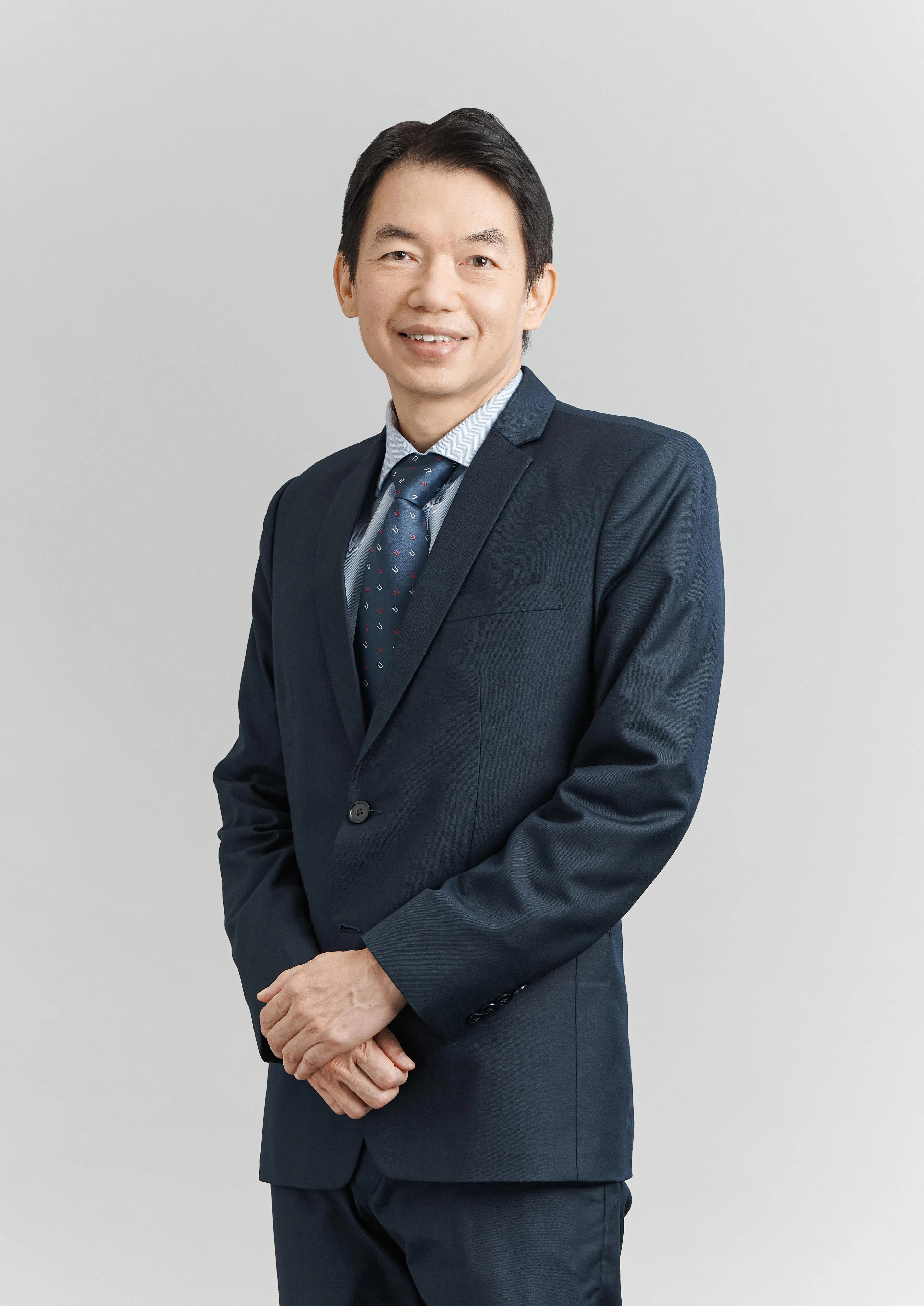 跃大跨领域与体验教育学院院长谢汉文教授认为，环境课题复杂，跨学科思维可以更全面地剖析问题，这方面的教育应从小培养。（新跃社科大学提供）