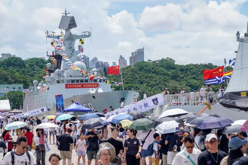戴庆成：中国军舰访问香港的意义