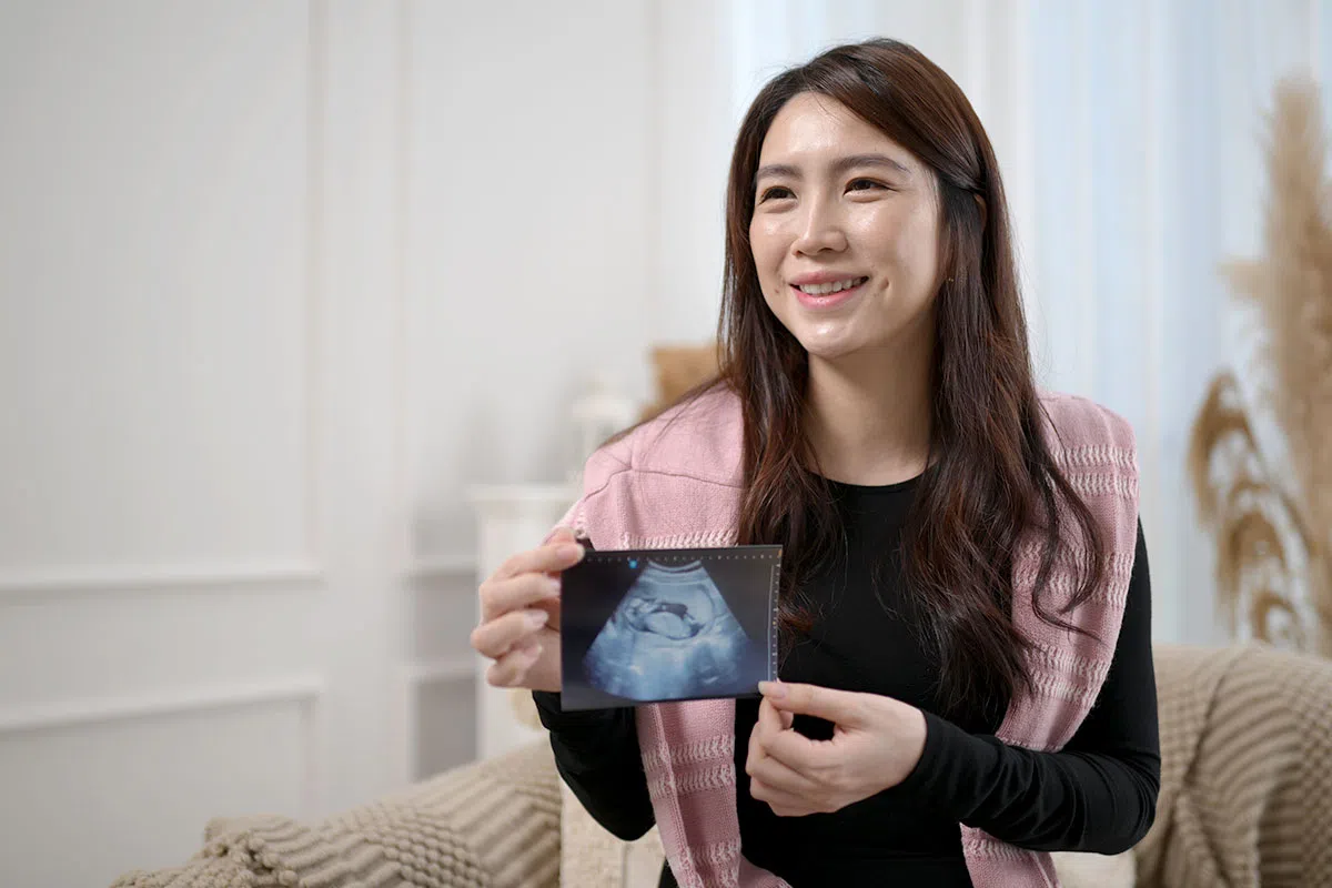 马艺瑄说：“现在开始感受到宝宝在我的肚子里面踢，我觉得这些神奇的力量是不应该用金钱来去衡量的。”（卞和摄）