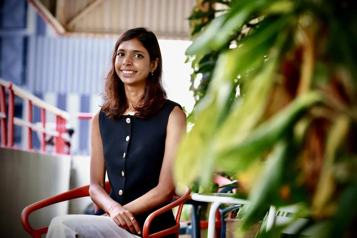 首次参加联合国气候变化大会的尼基塔（Nikita Choudhary，27岁）希望各国能商议出更清晰的适应目标。（特约陈来福摄）