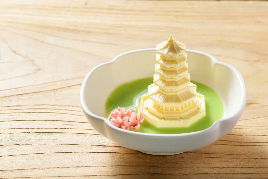 西湖雷峰塔雪糕，造型吸睛。（餐馆提供）