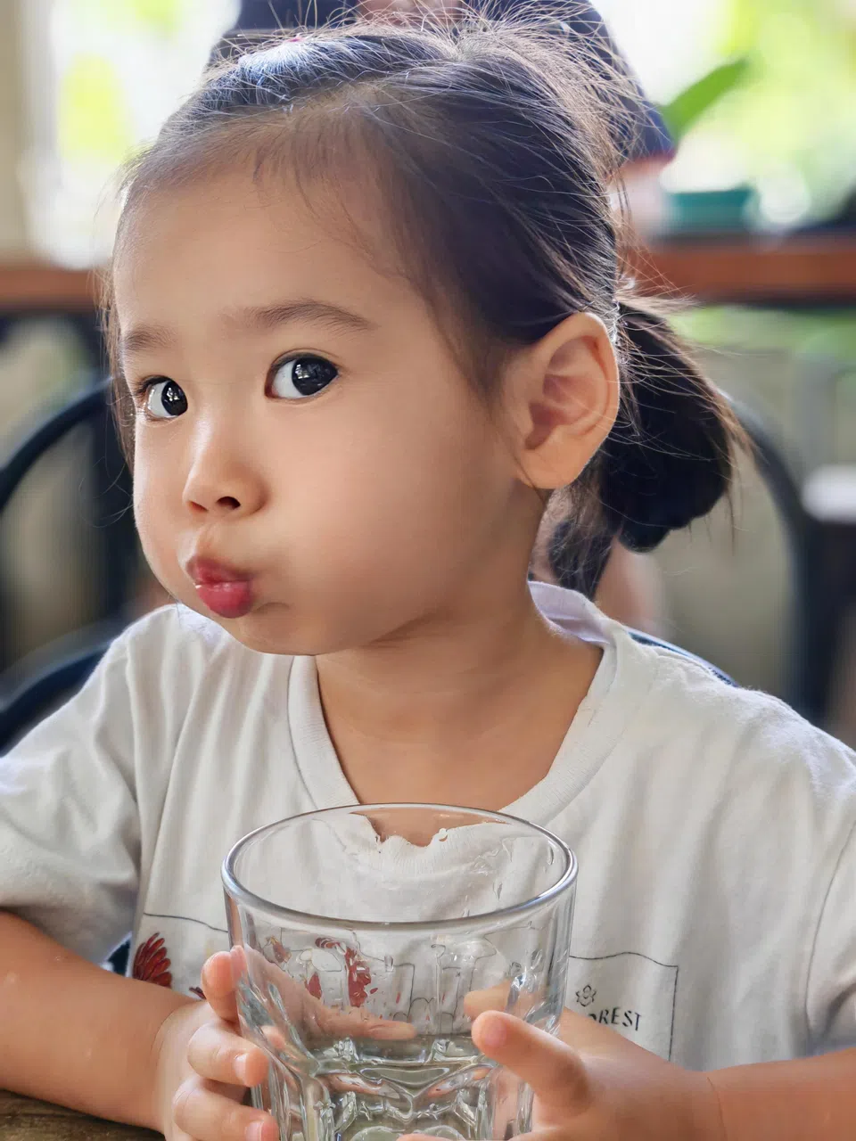 Magic V2在人像摄影方面表现出色，能够清晰捕捉人物的毛发细节，呈现出生动自然的肖像效果。（黄少伟摄）