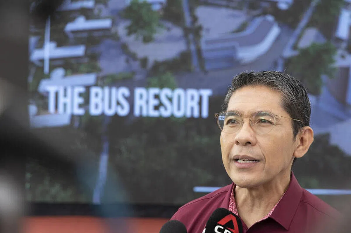 孟理齐博士应邀到场主持星期天（8月28日）举行的动土仪式，他说樟宜村景色宜人，政府一直在探讨如何振兴樟宜，同时保留一分淳朴。（陈来福摄）