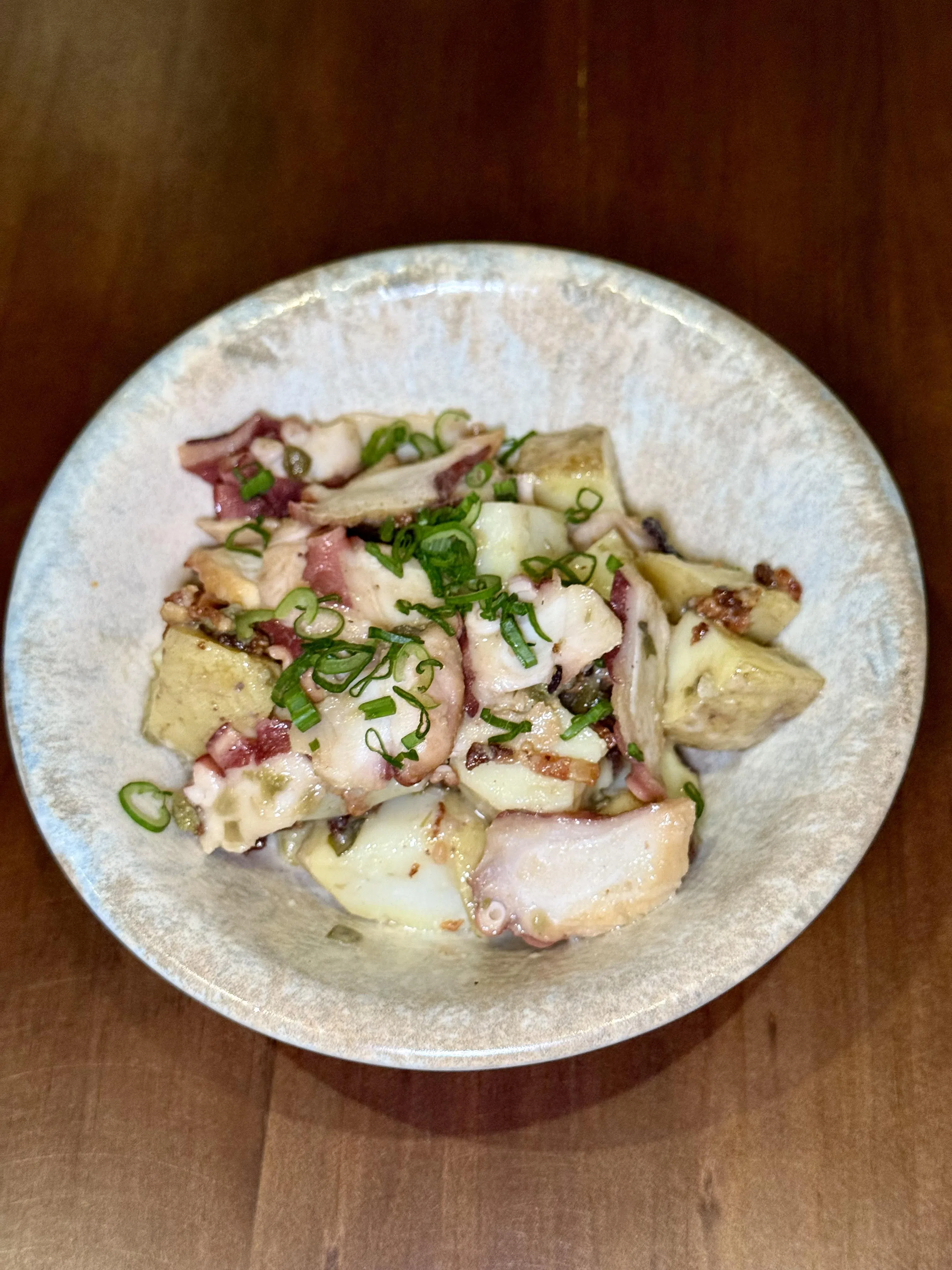 章鱼马铃薯沙拉清爽开胃。（叶晓虹摄）