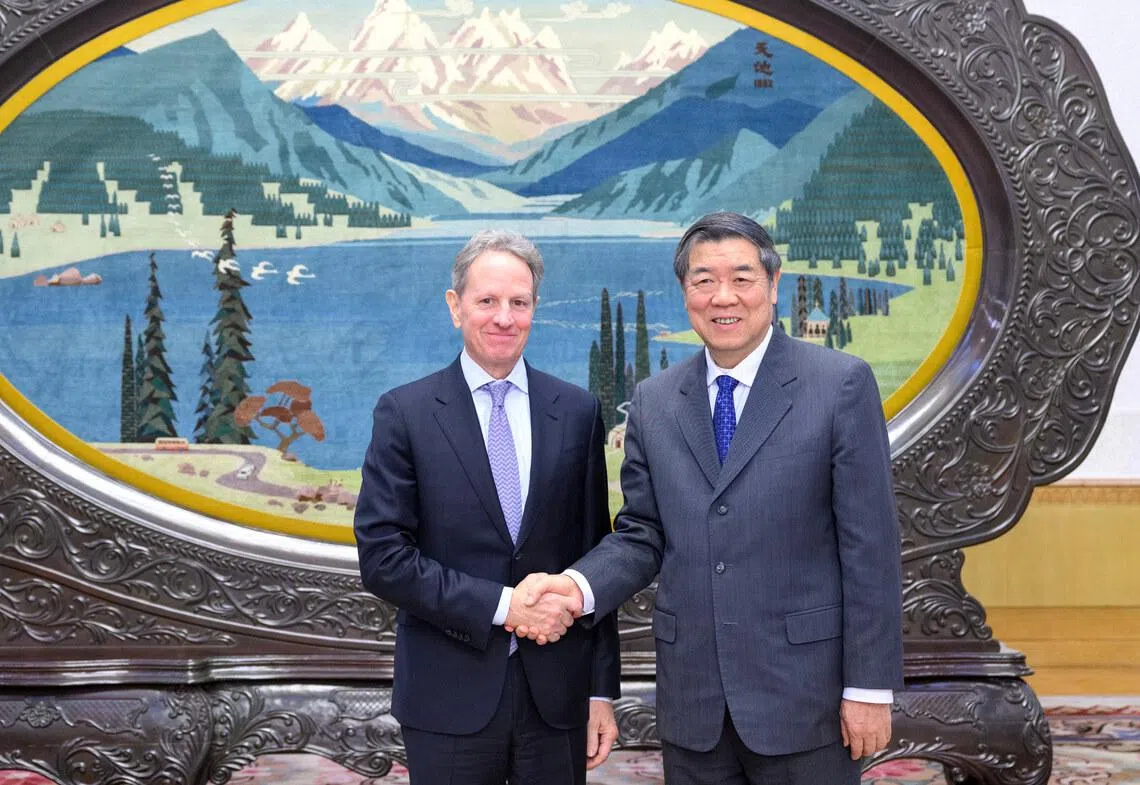 何立峰会见奥巴马时期美国财长盖特纳