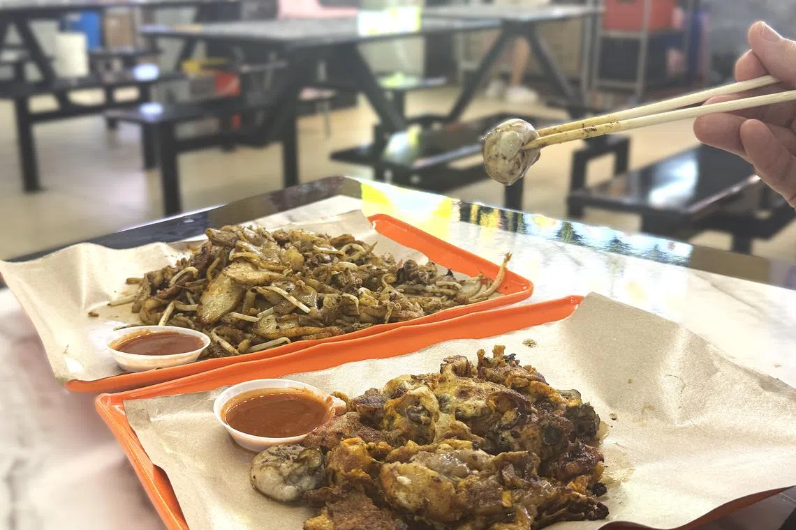 嗜辣者，或许会爱上麻辣炒粿条和麻辣蚝煎。（翁铭芯摄）