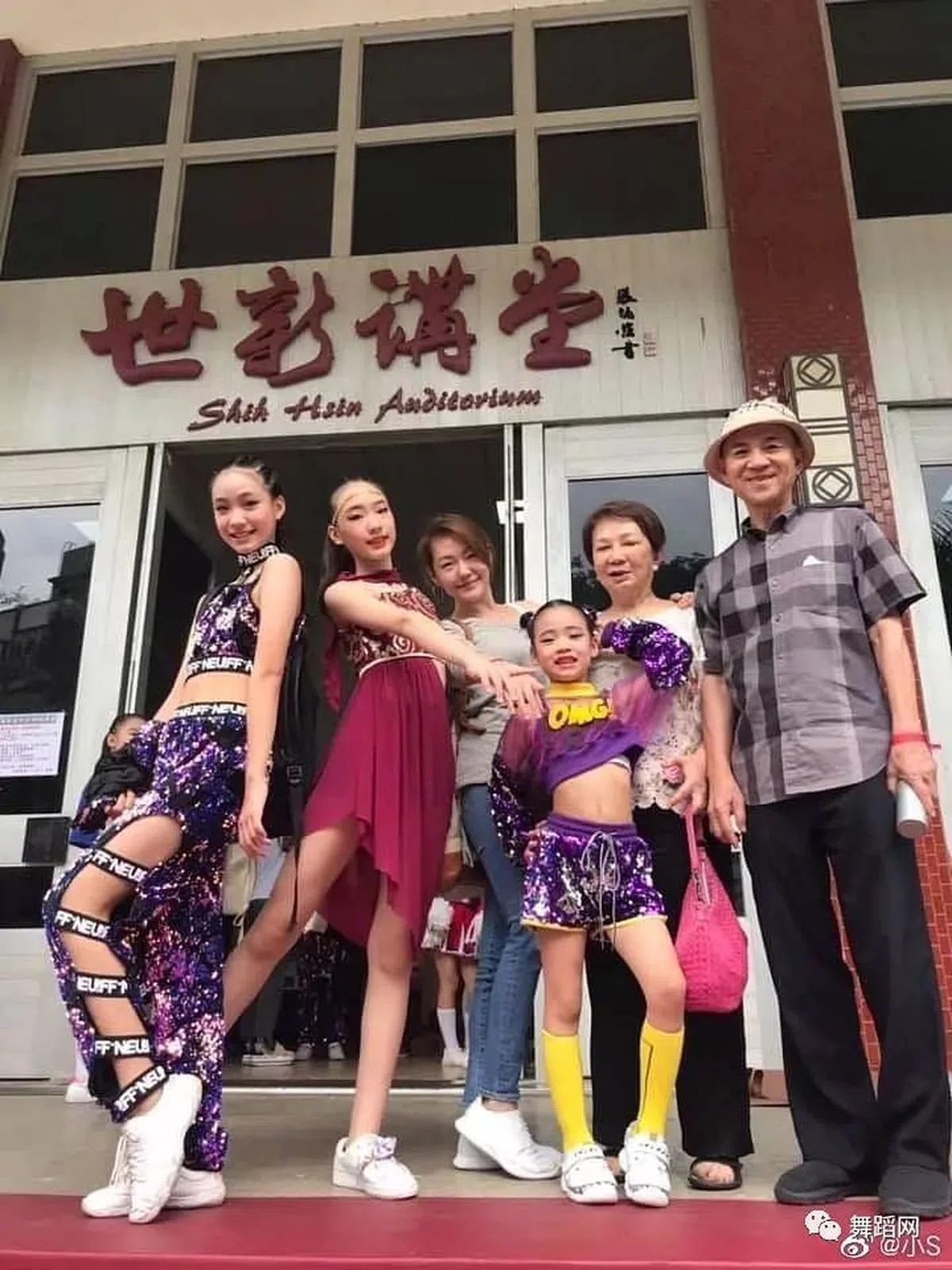 三个女儿舞蹈方面也很出色。（图/互联网） 