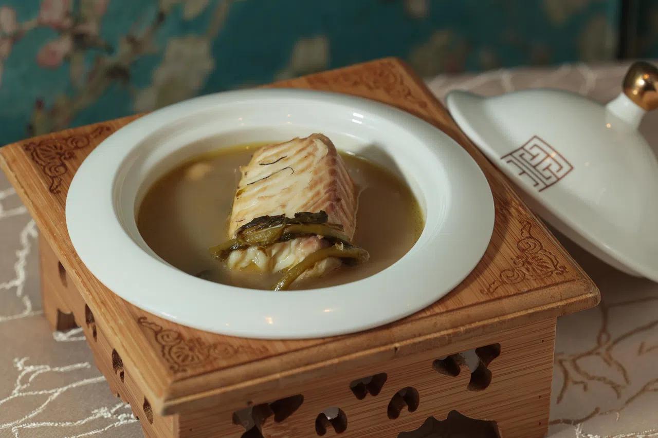 南北杏西洋菜煲生鱼是一道清热解暑的传统靓汤。（张俊杰摄）