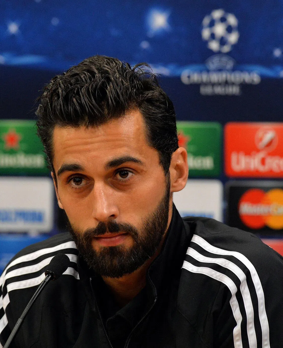 皇马前后卫阿韦洛亚接过球队兵符，但俱乐部没有透露他的合同期限。（法新社档案照片）