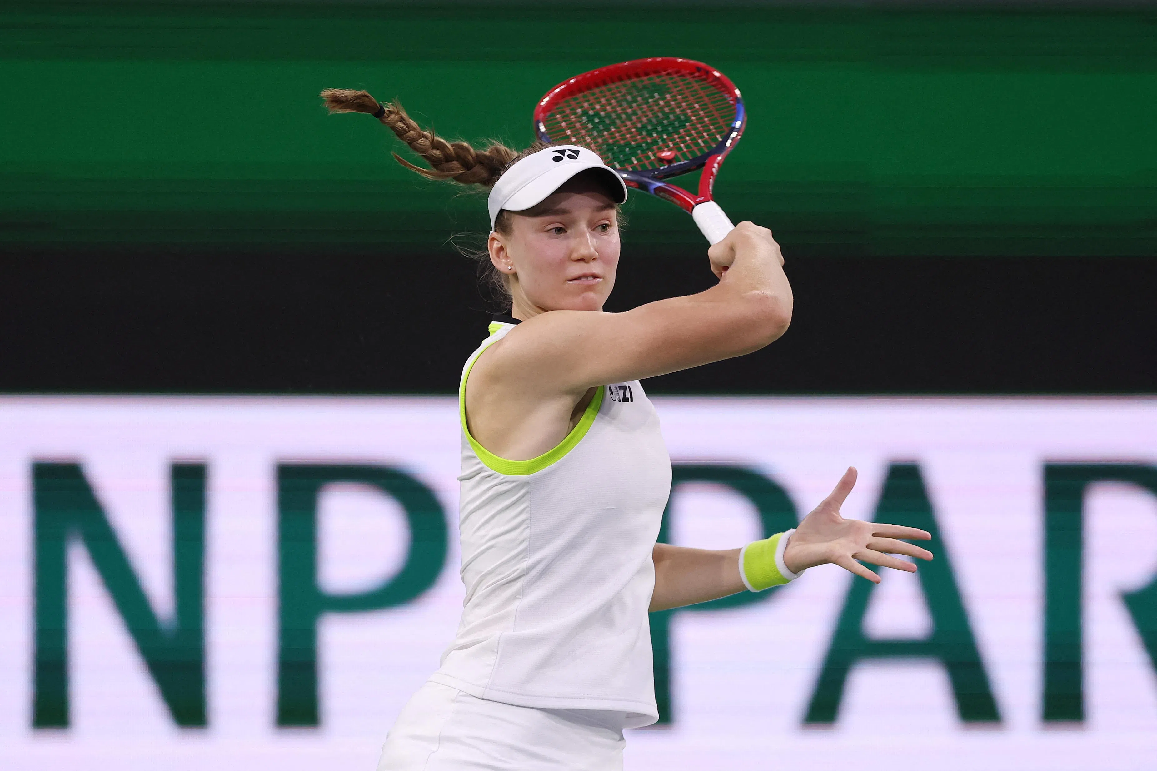 哈萨克斯坦女将伊莲娜的世界排名虽不及阿丽娜，但过去半年在两项重要赛事——WTA年终总决赛和澳网决赛交手时，她都成功力压阿丽娜夺冠。（法新社）