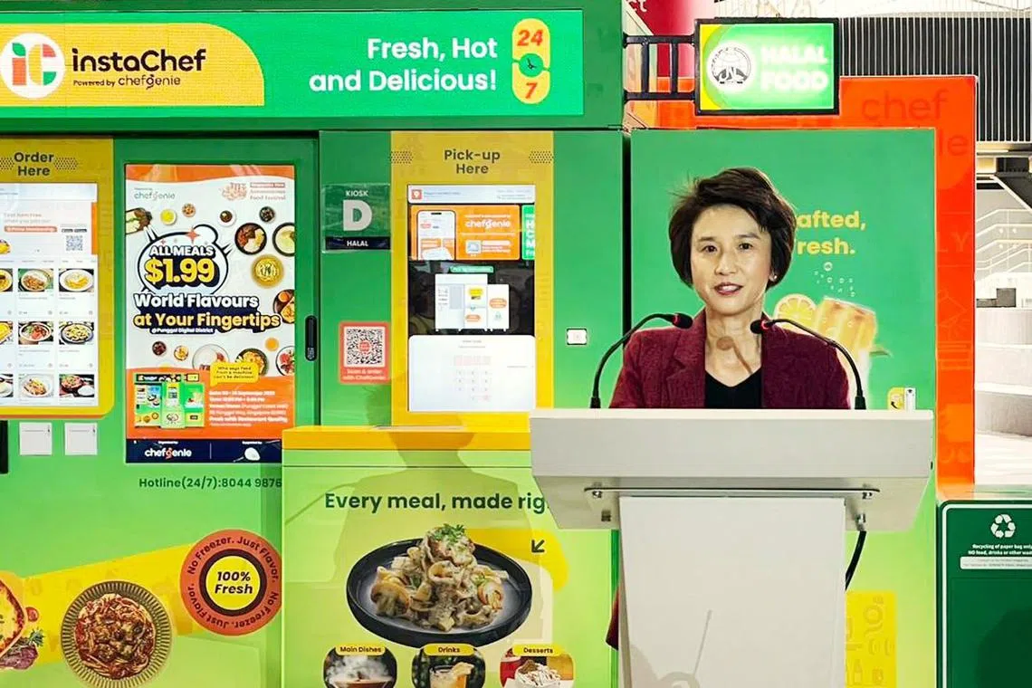 贸工部兼文化、社区及青年部高级政务部长刘燕玲星期二出席AI厨房平台“ChefGenie”发布仪式。（林娉莹摄）