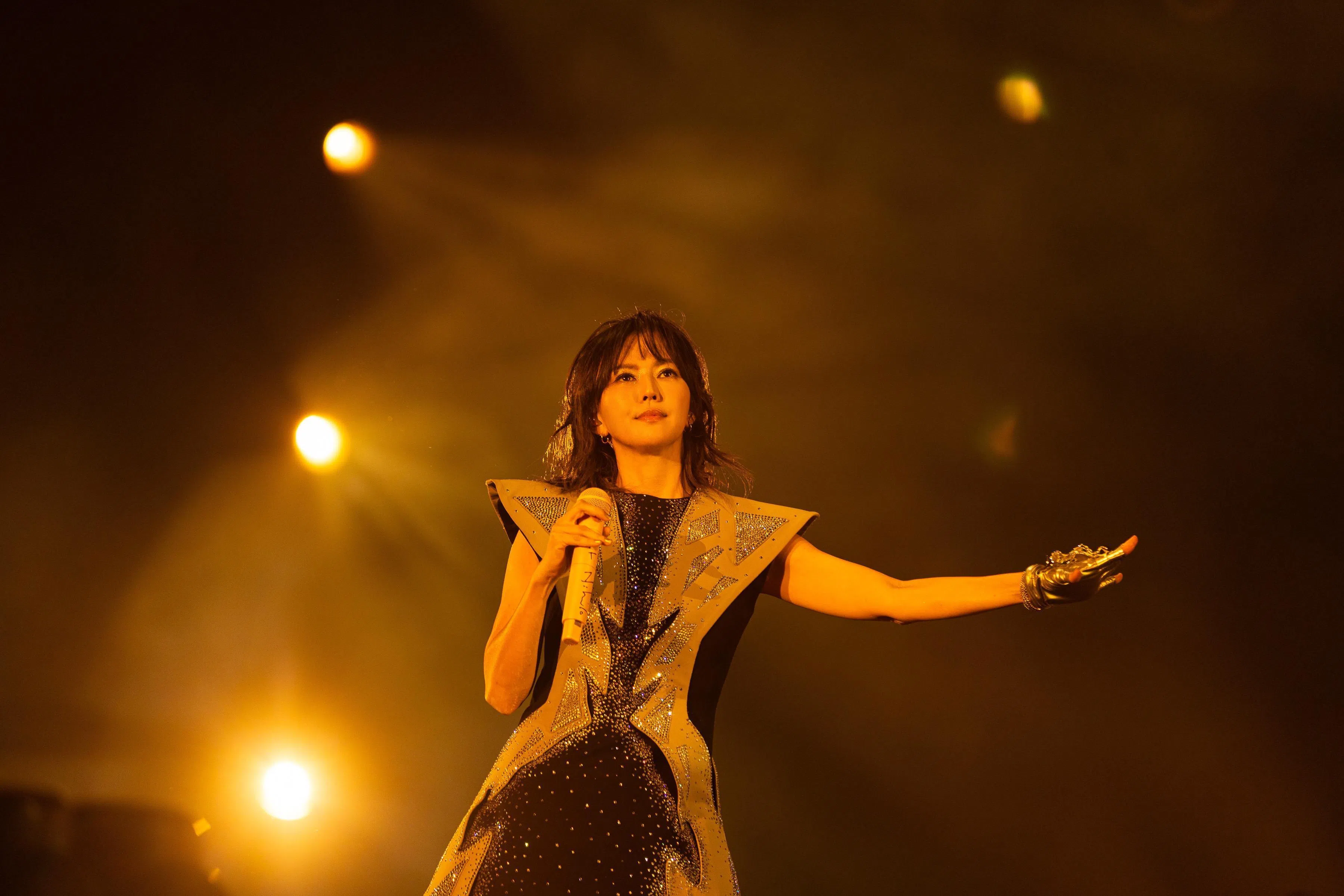 孙燕姿的“就在日落以后”巡回演出2025年4月从新加坡起跑。（Make Music提供）