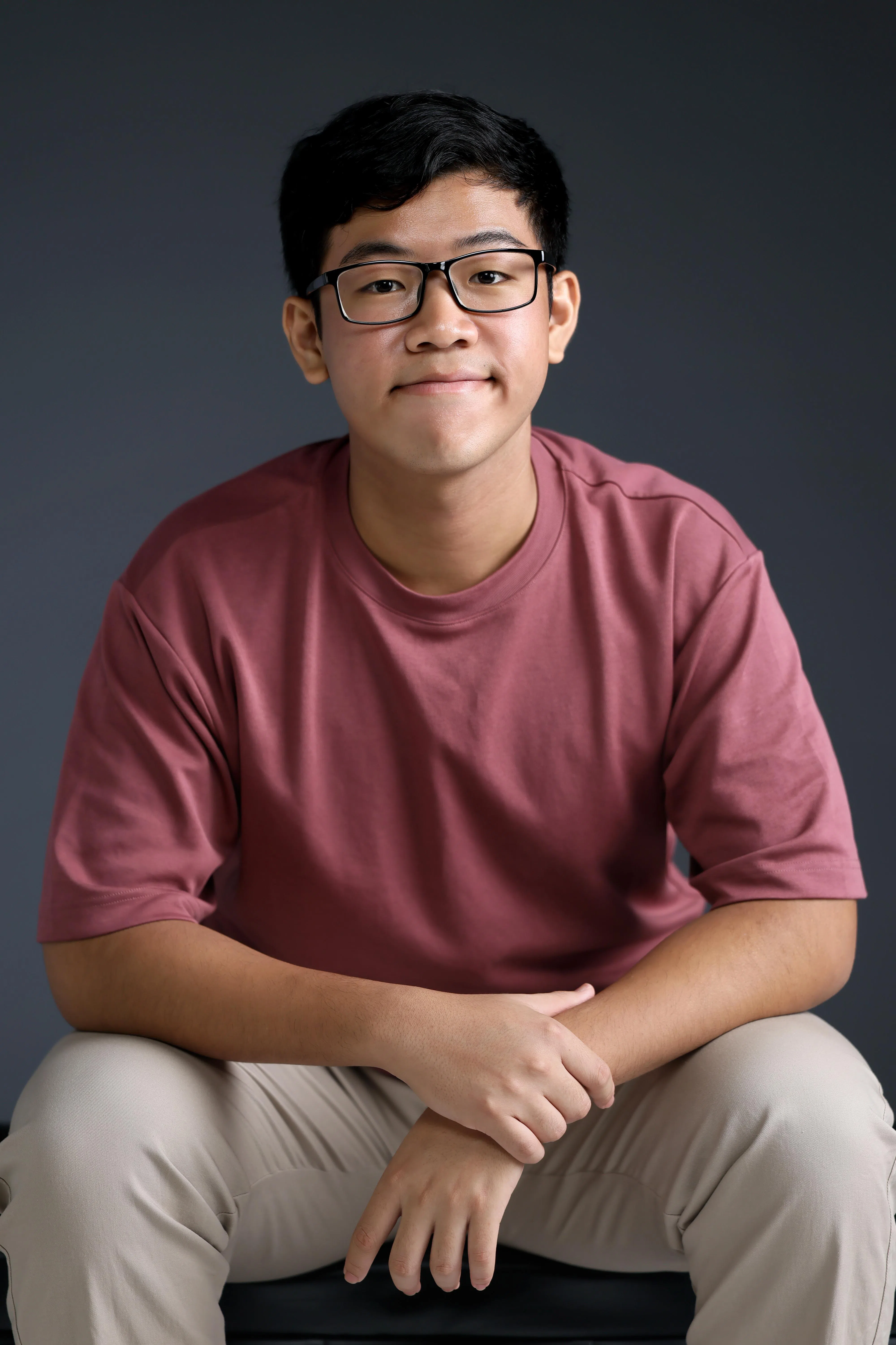 梁轩荣加入字食族，是想在写作里打磨自己，也想在这个过程中，探索自己真正关心和在意的课题。（龙国雄摄）