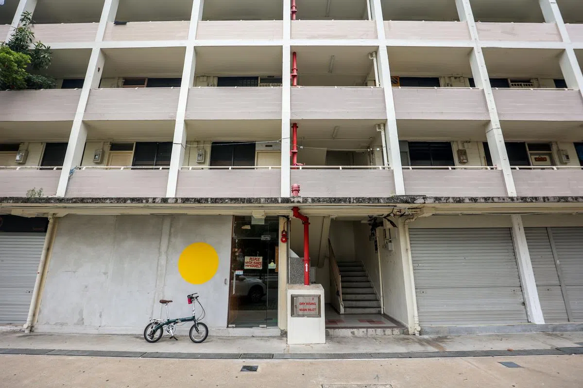 单看外墙设计，你能猜到这家店是卖什么的吗？（摄影 / 叶振忠）