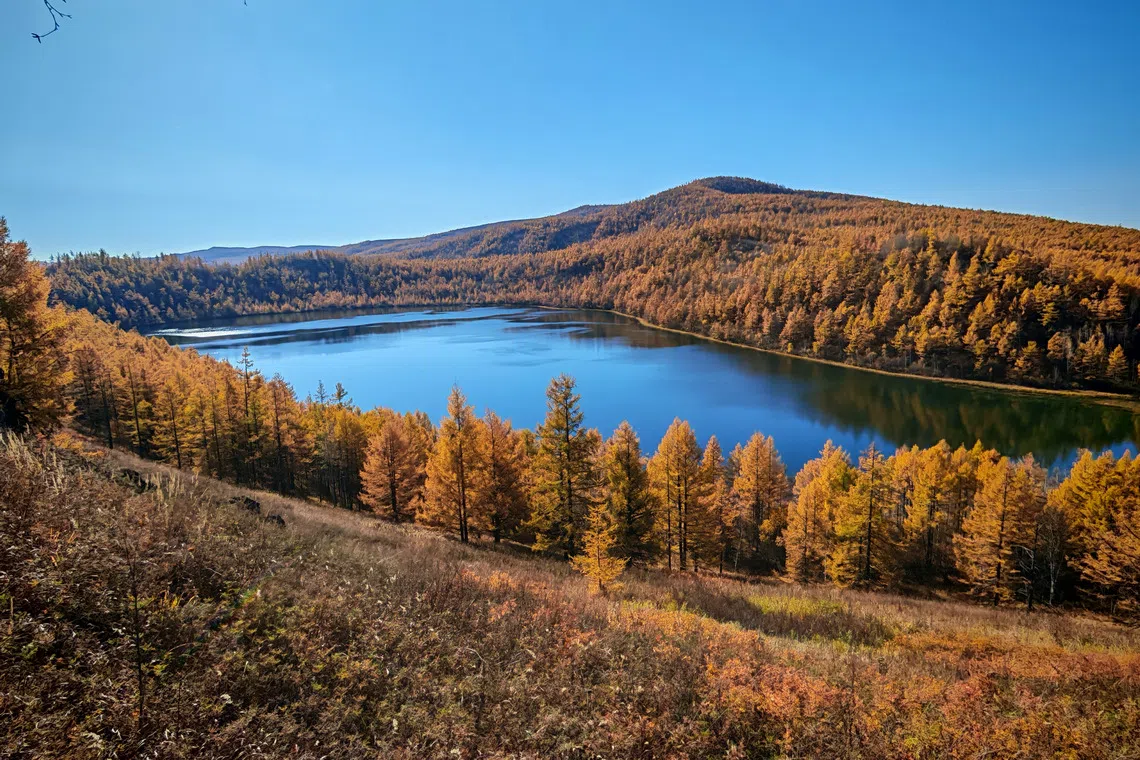 晨雾山水。（吴伟承摄）