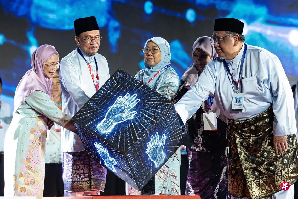 选举接连失利 安华承诺加快改革重拾民心
