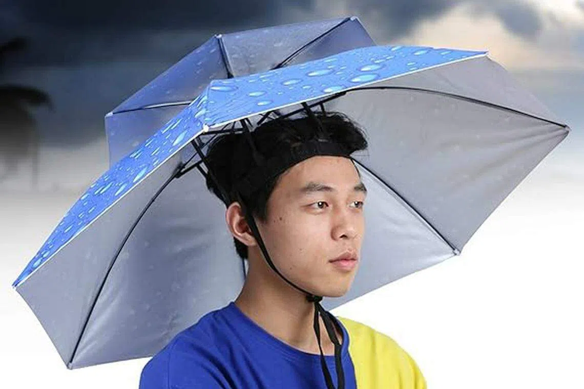雨伞帽子，让人在雨中能腾出一双手做其他事。（取自Amazon）
