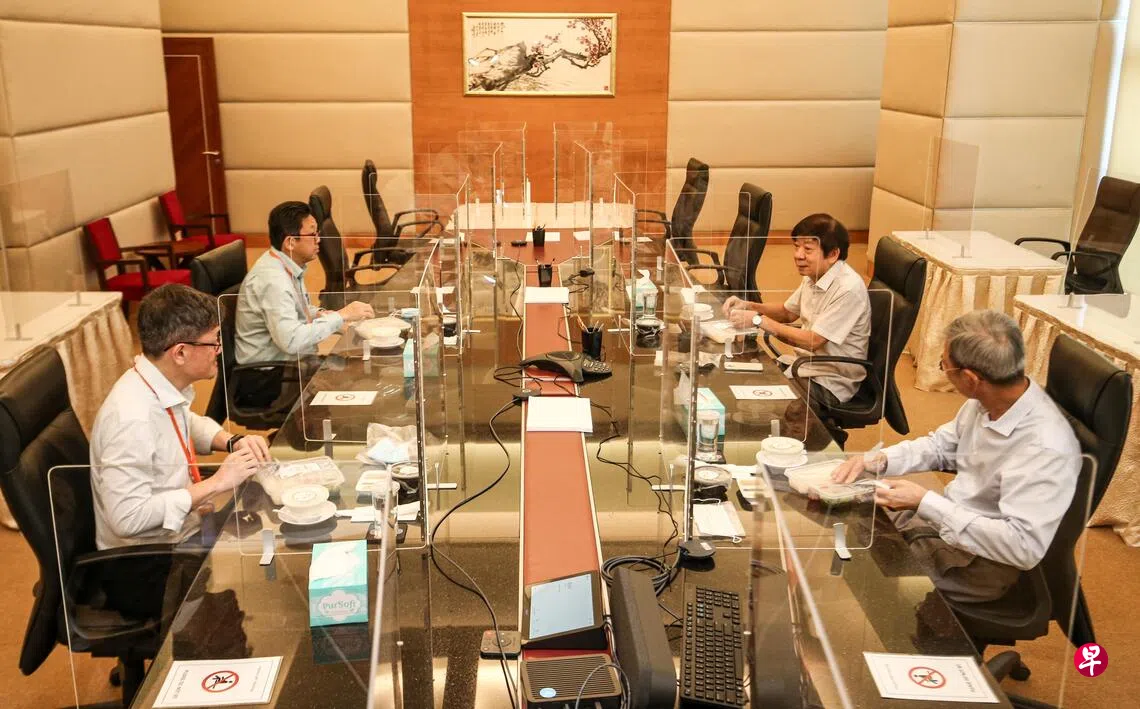 “搞定先生”直言媒体工作不易 许文远忧年轻一代不阅读迷失方向