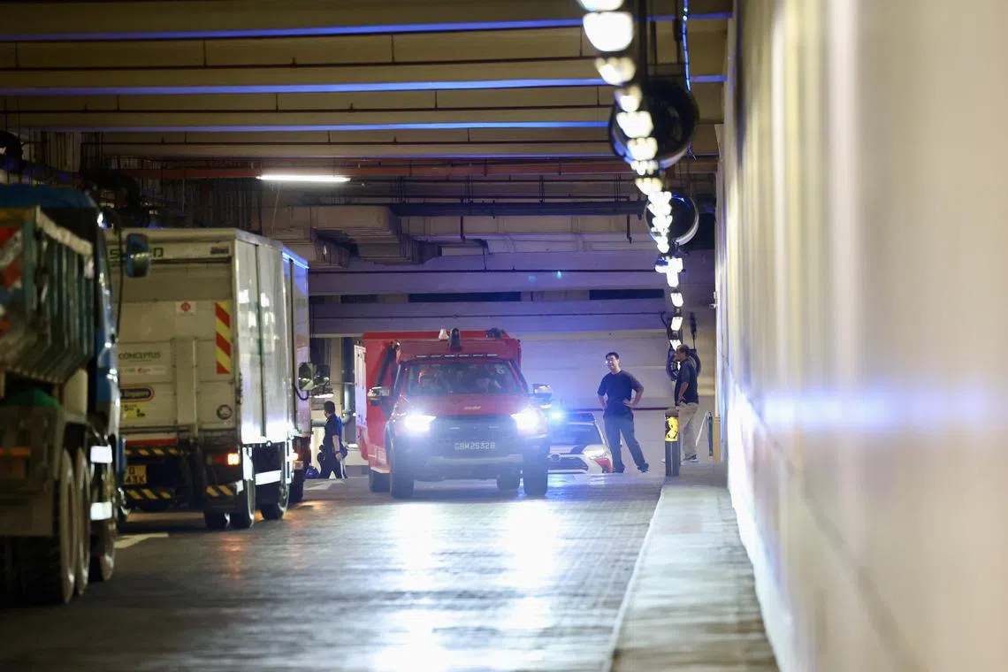 火患发生在大巴窑建屋局中心的地下三层停车场。（邝启聪摄）