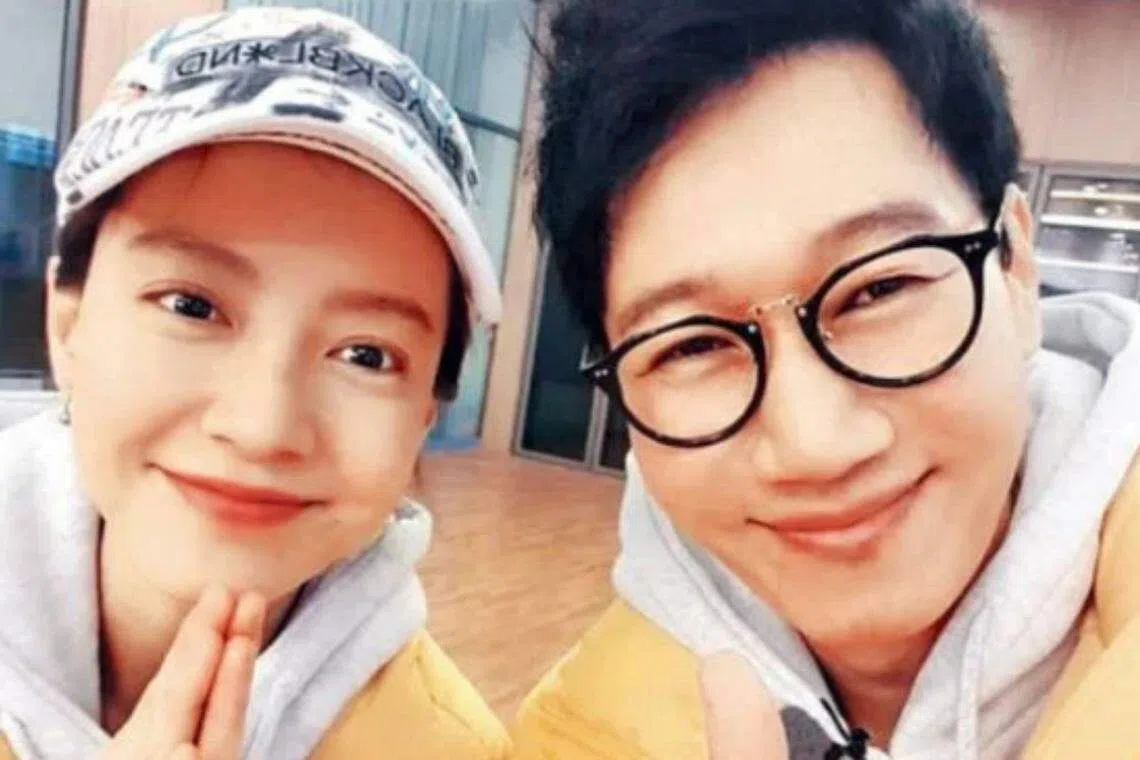 《跑跑人》中宋智孝与池锡辰（互联网）