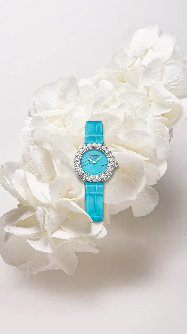 L’Heure du Diamant系列最新“珍贵时光”12枚套装，将自然之美与时间哲学推向顶峰。（萧邦提供）