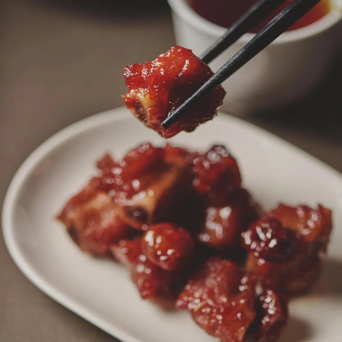 酸甜可口的糖醋小排。（餐馆提供）
