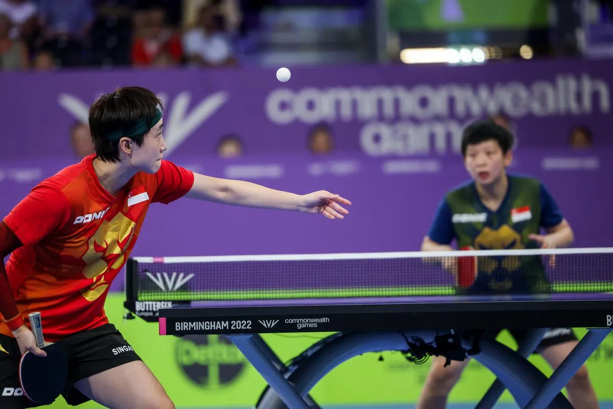 决胜局中，冯天薇早早建立起5比2的领先优势，曾尖失误增多，无力挽回局面。（叶振忠摄）