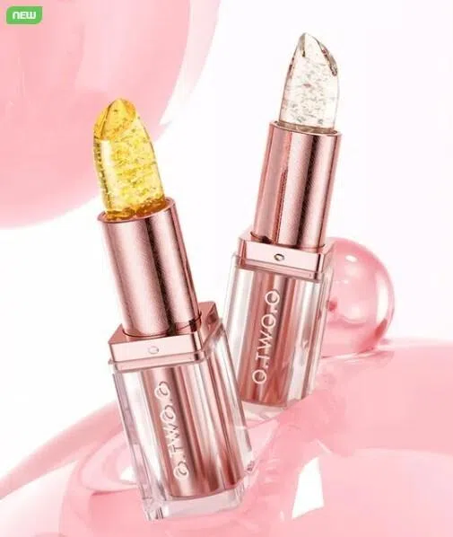 O.TWO.O Sparkling Color-Changing Lip Balm润色唇膏（yesstyle提供）